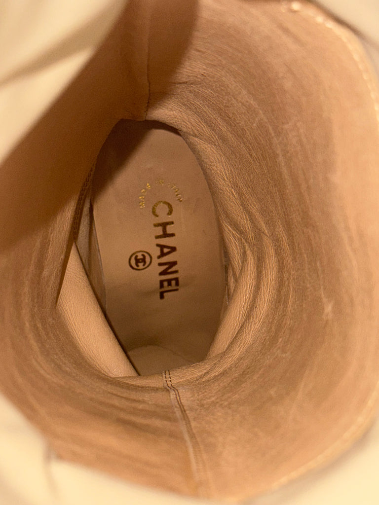Chanel Vintage 2002 Equestrian Riding Boots