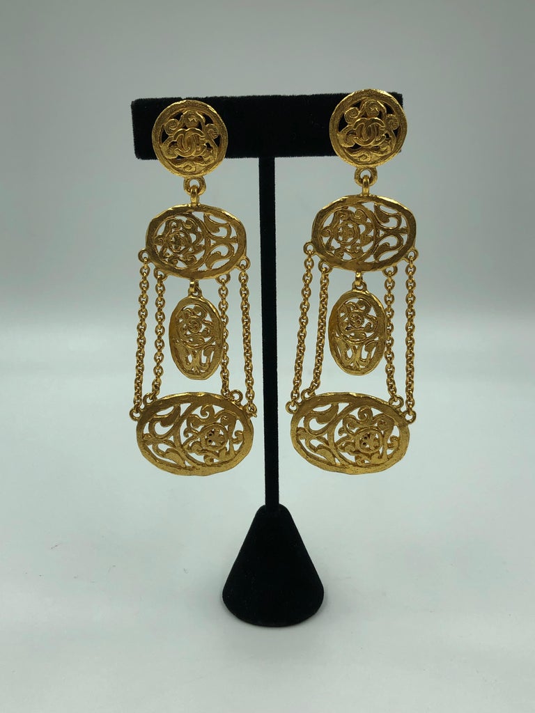 1980's Chanel Gold Tone Floral Filigree Chandelier Clip Earring