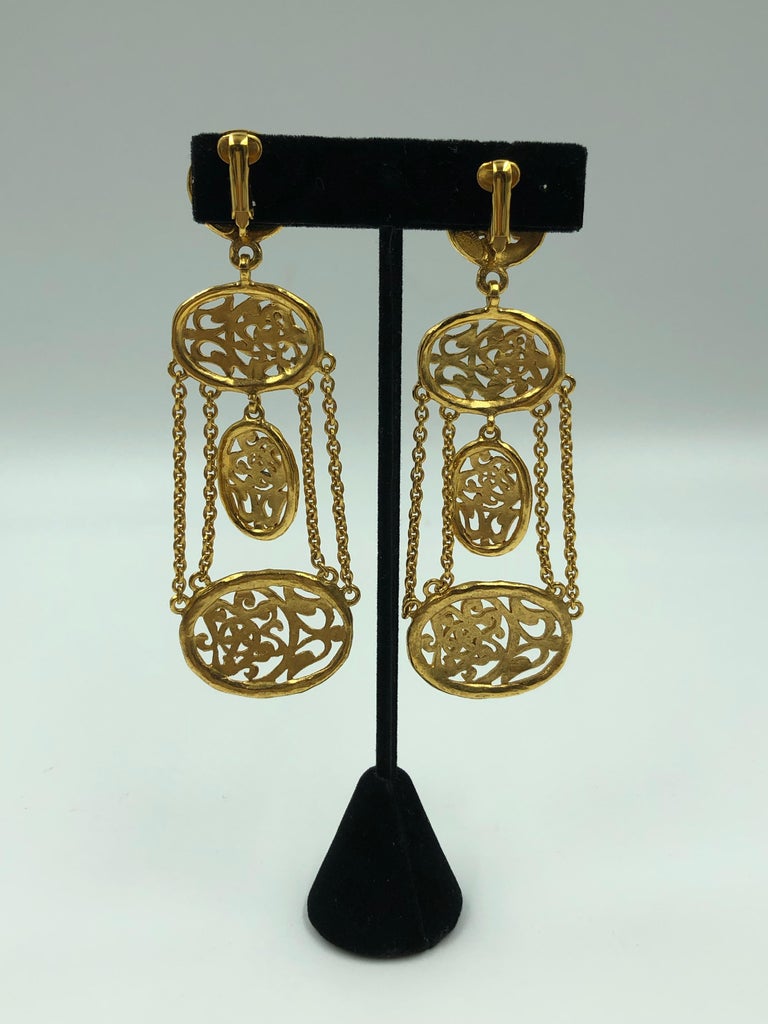 1980's Chanel Gold Tone Floral Filigree Chandelier Clip Earring