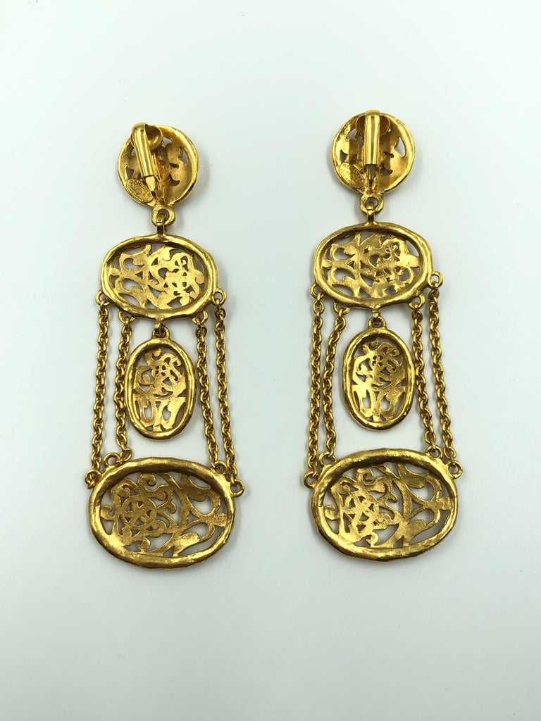 1980's Chanel Gold Tone Floral Filigree Chandelier Clip Earring