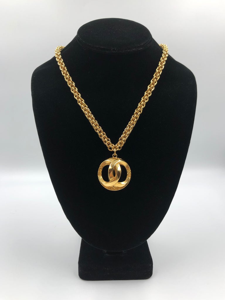 CHANEL CC Logo Pendant Necklace 30" Gold Tone Quilted